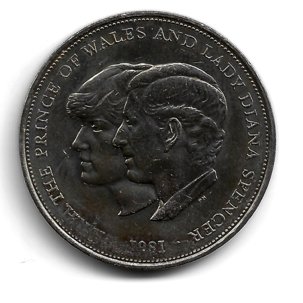 1981 Great Britain Charles & Diana Commemorative Crown Coin (b863-4)